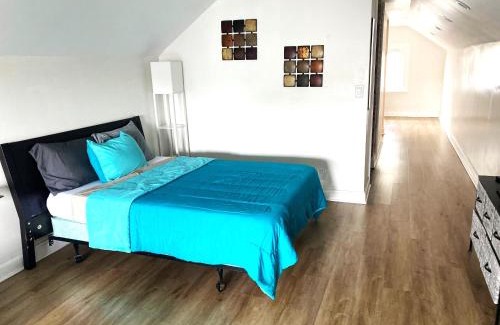 Livingston Park Apartment | Downtown Retreat - 1BR Oasis
