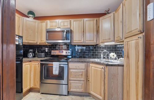 Two Harbors Apartment | Downtown Retreat, Near Parks & Brewery, Unit 3