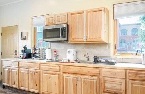 Baker City Apartment | Downtown Retreat, Studio for 2