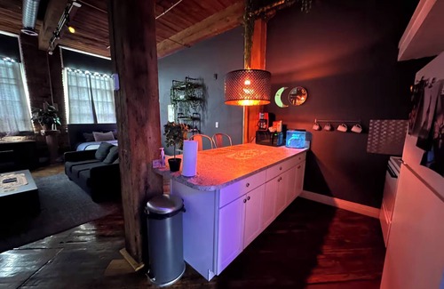 Detroit Apartment | Downtown: Riverfront Chillout Loft w Projector