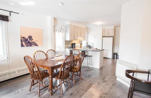 Mont-Tremblant Apartment | Downtown - Rooftop patio - Free shuttle to ski Mountain