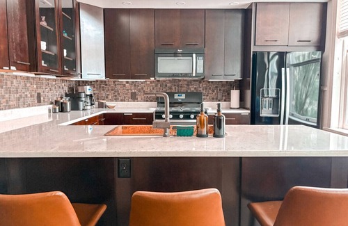Downtown Greensboro Apartment | Downtown - Rooftop - Walkable