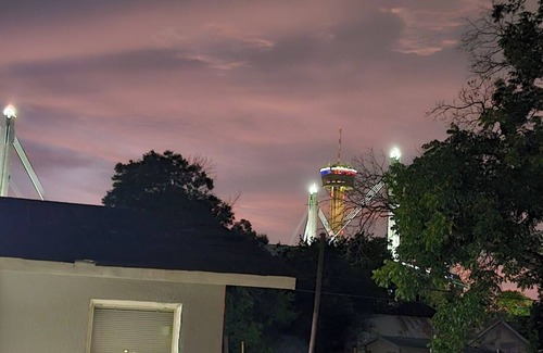 Historic Garderns House | Downtown SA Home 1 block from Alamodome, minutes from Downtown/Pearl/Southtown