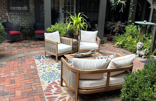 Beach Institute Apartment | Downtown Savannah Garden Oasis near Forsyth Park