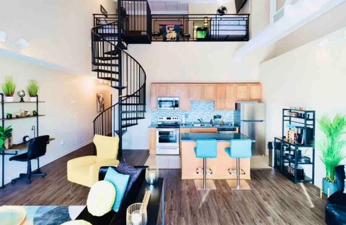 Sandusky Condo | Downtown Sleeps 8 By Cedar Point Sports Force Kalahari!