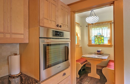 Glenwood Springs House | Downtown Spring Cottage
