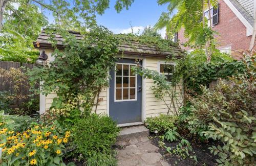 Newburyport House | Downtown Steps to Waterfront "The Garden"