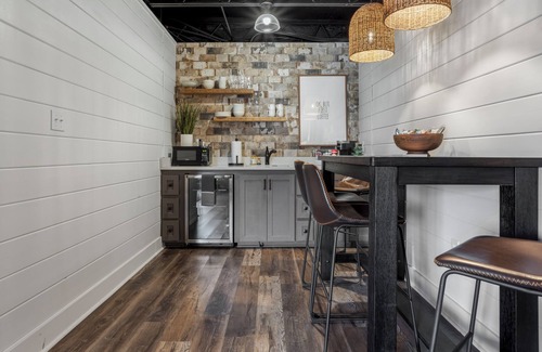 Biloxi Apartment | Downtown Studio. Beach, Casinos & more!