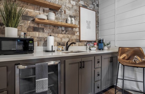 Biloxi Apartment | Downtown Studio. Beach, Casinos & more!