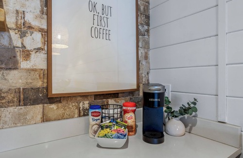 Biloxi Apartment | Downtown Studio. Beach, Casinos & more!