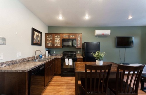 Billings Apartment | Downtown Studio Loft Apartment Unit 7