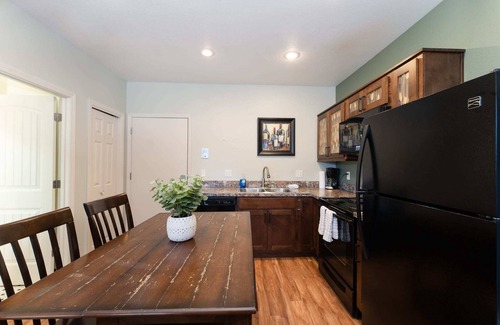 Billings Apartment | Downtown Studio Loft Apartment Unit 7