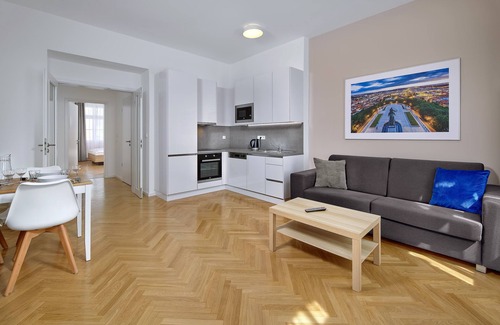 Vrsovice Apartment | DownTown Suites Kodanská