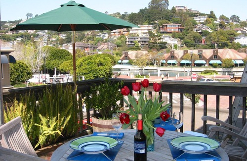 Belvedere Tiburon Apartment | Downtown Tiburon over water