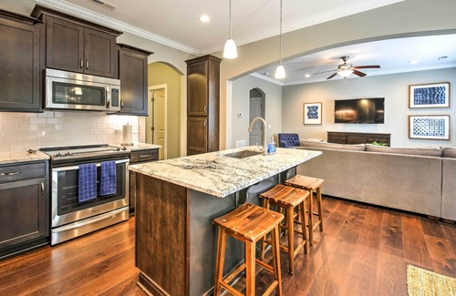 Southern Pines Apartment | Downtown Townhome; Walk to Dine & Shop on Broad St