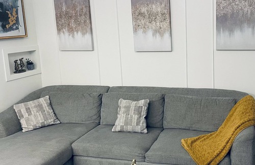 Gastown Apartment | downtown Vancouver, 5mins to waterfront, Roger’s arena and lots of restaurants