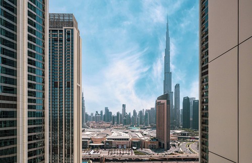 Bur Dubai Apartment | Downtown views 2