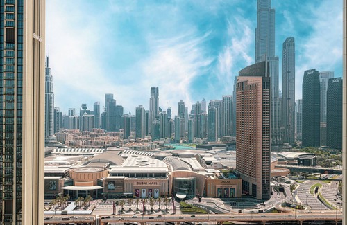 Bur Dubai Apartment | Downtown views 2
