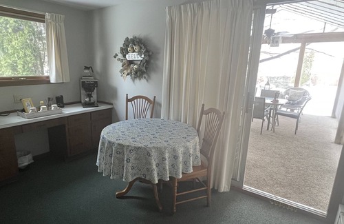 Westfield House | Downtown Westfield, with Patio, Near Wineries, Dining, and Lake Erie