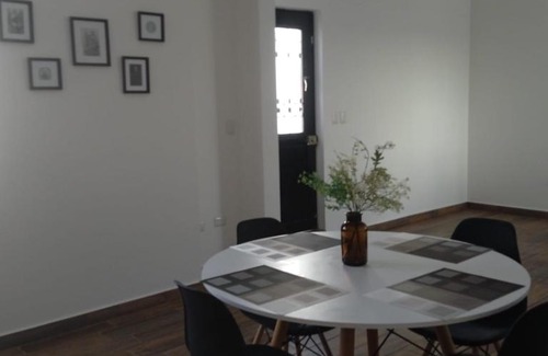 Zona Centro Apartment | Dpto en el centro con estacionamiento.