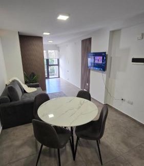 General San Martin Apartment | Dpto en NVA CBA con PILETA y QUINCHO