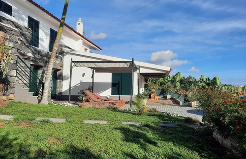 Ribeira Brava House | Dr. Cabral Barreto
