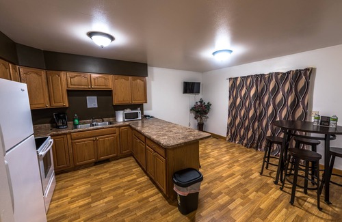 Arcadia Hotel | Draft Horse Inn and Suites