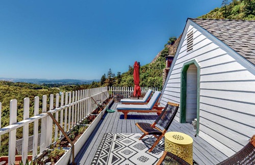 Healdsburg House | Dragon Cottage