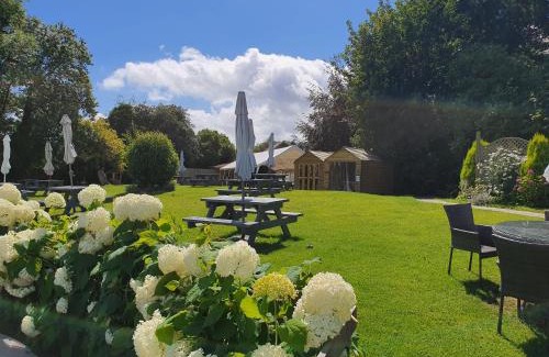 Crickhowell Hotel | Dragon Inn