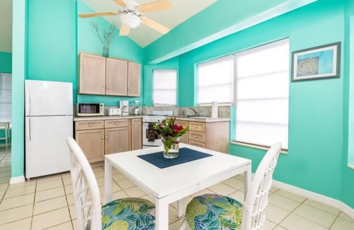 Conch Bar Cottage | Dragon View Cottage for 2 | Dragon Cay Resort, Mudjin Harbour