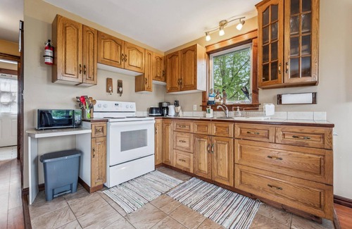 Northern Bruce Peninsula Cottage | Dragonfly Cove - Nature-Inspired Lakeside Living