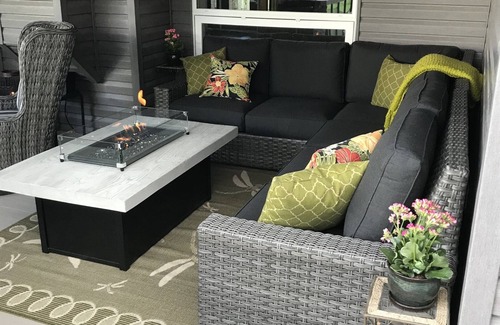 Sherwood Park House | Dragonfly Inn, Loft & Walkout Suites.