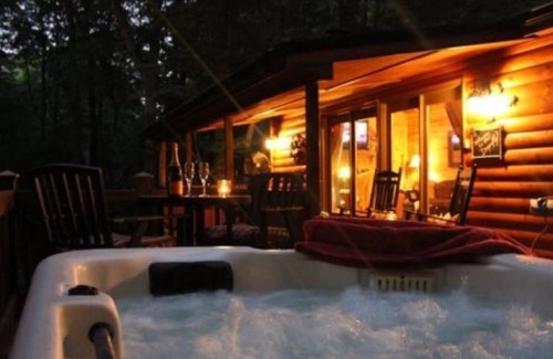 Ellijay Cabin | Dragonfly on the Cartecay- Romantic Getaway or Just Get Away! Tube or Kayak from
