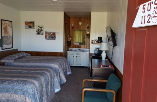 Blackduck Hotel | Drake Motel