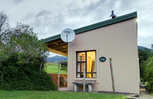 Cathkin Park Villa | Drakensberg Vultures View