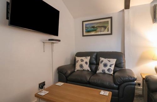 Lyme Regis Apartment | Drakes Loft