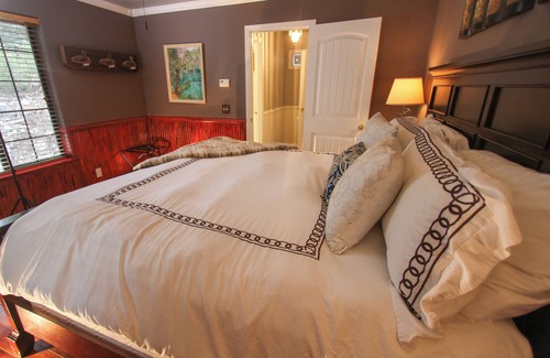 Shaver Lake House | Drakeslanding Inn