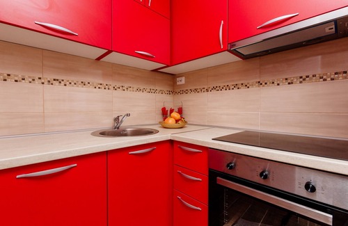 Lepetane Villa | Dram Vacation Apartments- Red Studio
