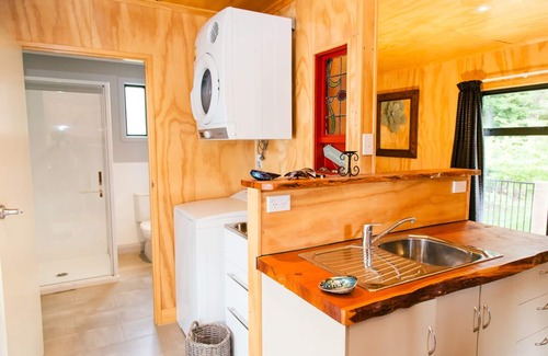 Queen Charlotte Sound House | Dramatic views of Tory Channel and the West Head