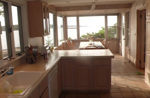West Point House | Dramatic oceanfront 270 degrees from Waterfront