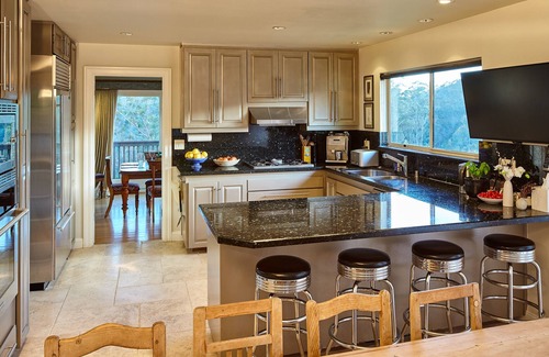 Tamalpais-Homestead Valley House | Dramatic Views, Spacious, Inviting Mill Valley Home