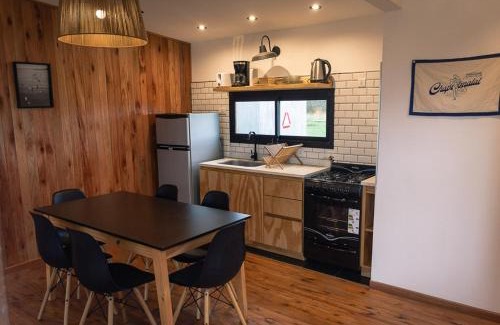 Colonia Chapadmalal House | Dread Chapa Shack - CASA 1 - Casa en complejo Para 6 PAX Con Parrilla A 4 Cuadras del Mar - Hola Sur