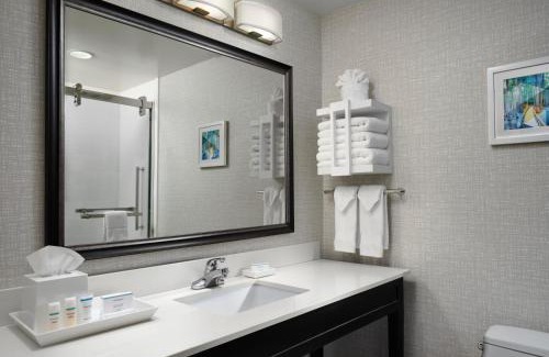 Clinton Hotel | Dream 2 Suites