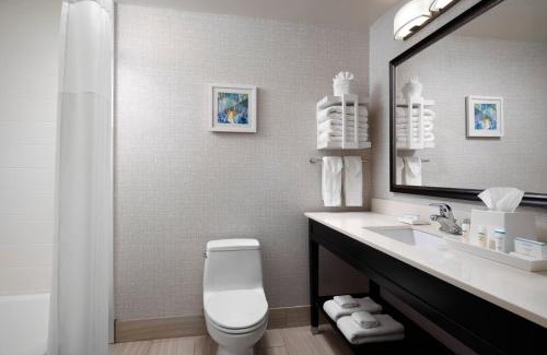 Clinton Hotel | Dream 2 Suites