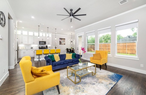 West Dallas House | DREAM 4 BR Big Home in DOWNTOWN DALLAS