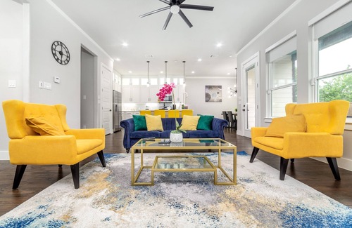 West Dallas House | DREAM 4 BR Big Home in DOWNTOWN DALLAS