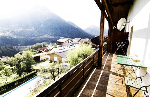 Telfes im Stubai Apartment | Dream apartment with balcony, two bathrooms, swimming pool, garden, pets allowed