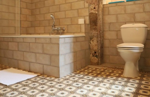 Grosskarlbach Condo | Dream apartment with lots of charm and comfort 95 sqm in the histor. wine estate