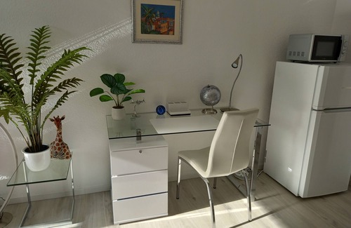Deutz Apartment | Dream apartment with cathedral view and balcony - Cologne Messe Deutz