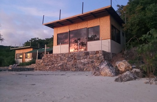 Coron House | Dream Beach House at Sand Island Ecolodge